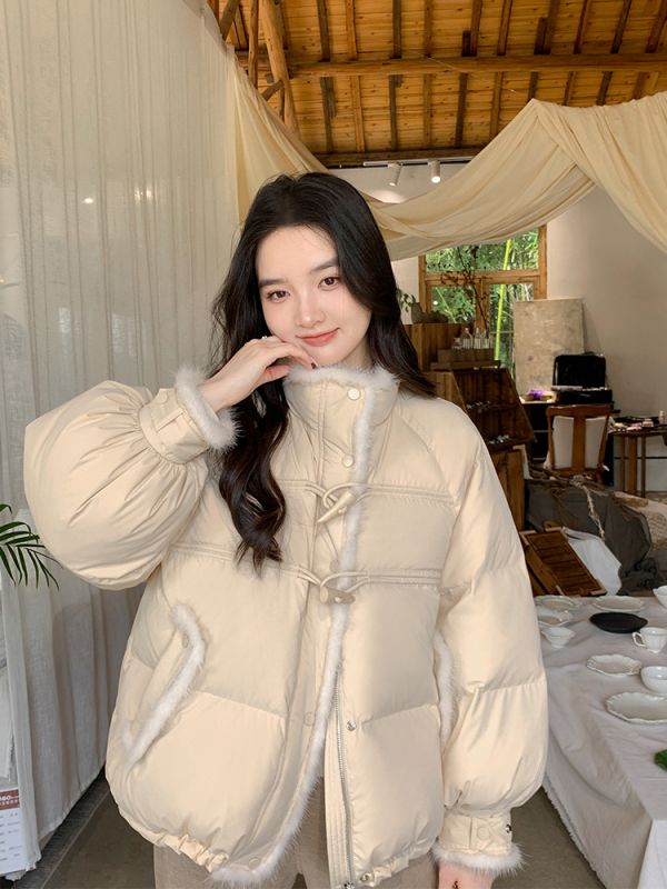 花栗鼠小姐 芬蘭下雪天3.0 拼接貂毛外套立領白鴨絨羽絨服女冬季