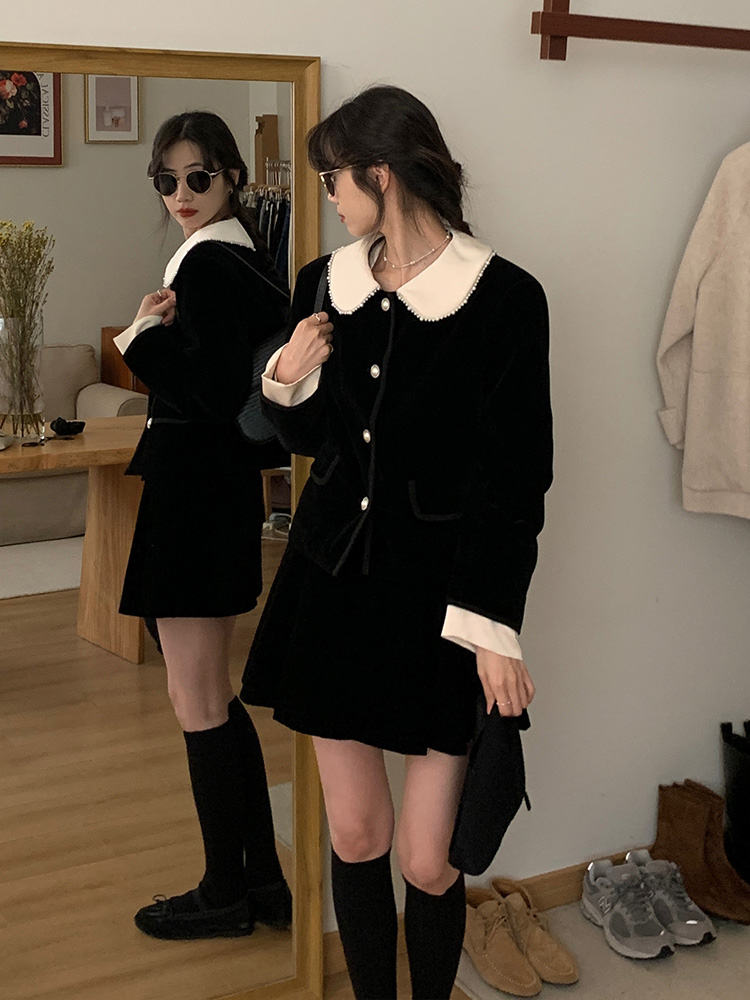 2023 new winter style high-end black small fragrant lapel contrasting color down jacket + skirt suit