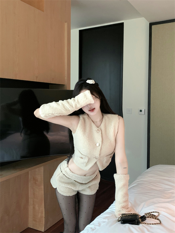 實拍  Jennie同款小香風可愛性感保暖又俏皮泰迪絨套裝