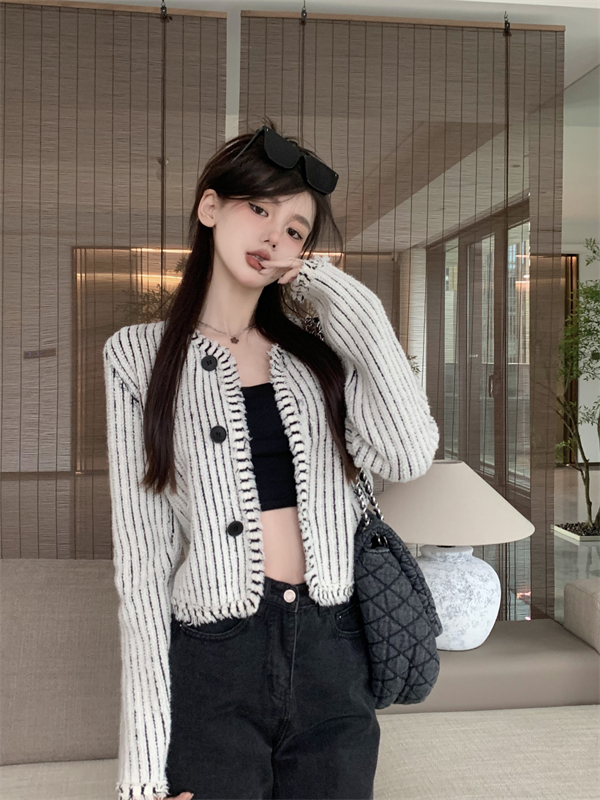 實拍撞色條紋軟糯長袖毛衣女秋季2023新款甜美慵懶風短款外套