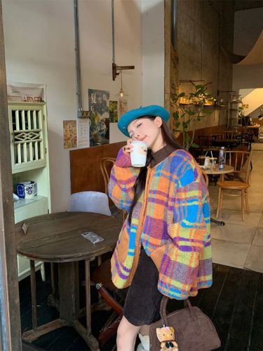 Actual shot of autumn and winter Korean chic colorful plaid lamb wool warm jacket