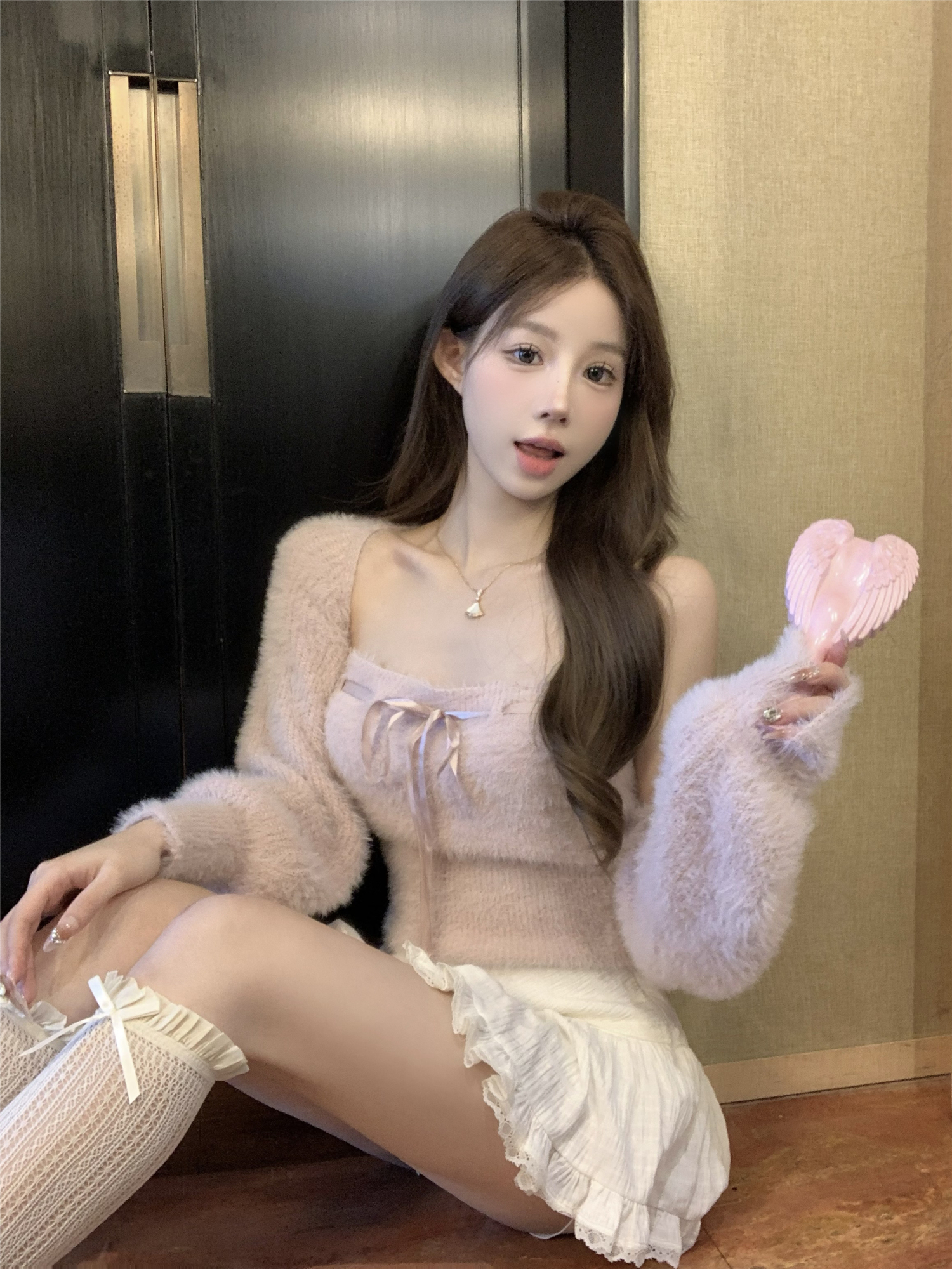 實拍~甜美泡泡 毛絨絨毛衣套裝甜辣綁帶背心+開衫兩件套