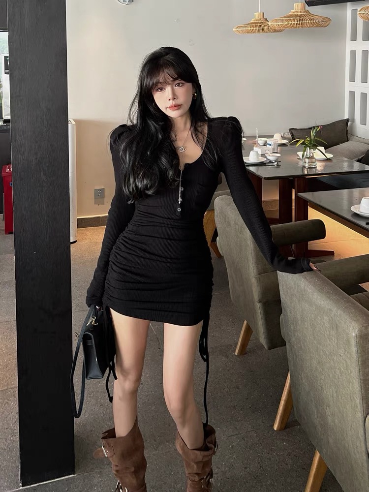 抽繩v領泡泡袖針織連衣裙女秋冬純欲辣妹性感包臀裙打底小媽裙子