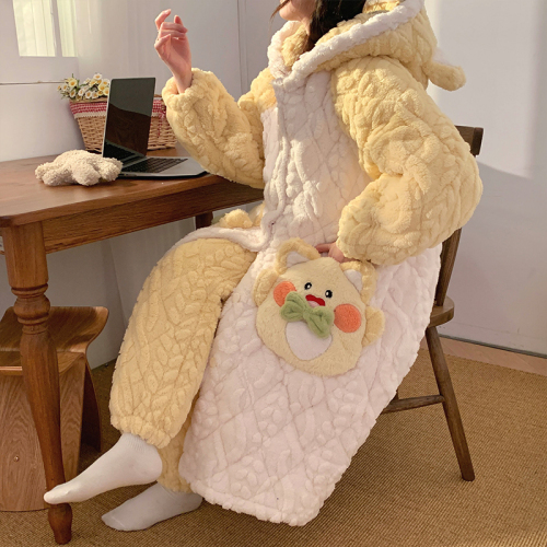 艾尚睡衣女冬季三层夹棉长款可爱卡通甜美袍套连帽家居服套装