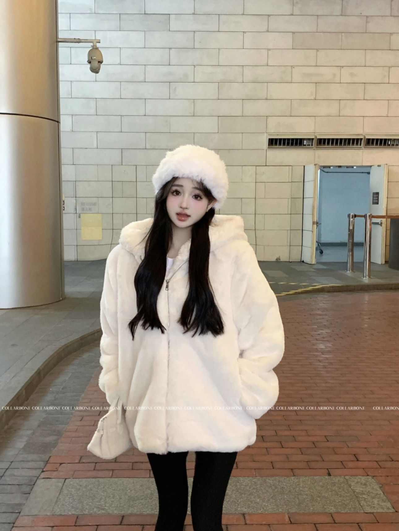 Real shot of cream fur coat for women winter zipper hooded warm fur coat
