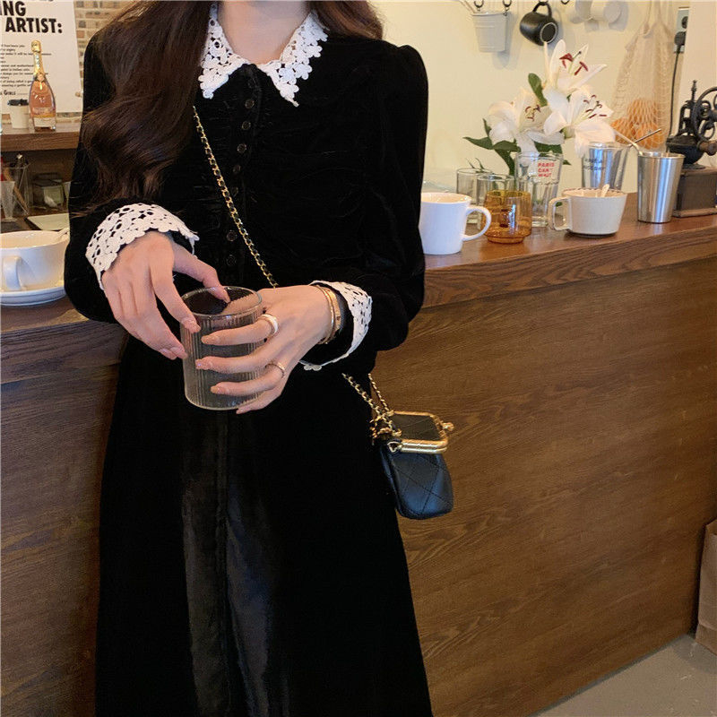 連衣裙女秋冬季內搭打底裙2023法式小黑裙收腰顯瘦長裙子