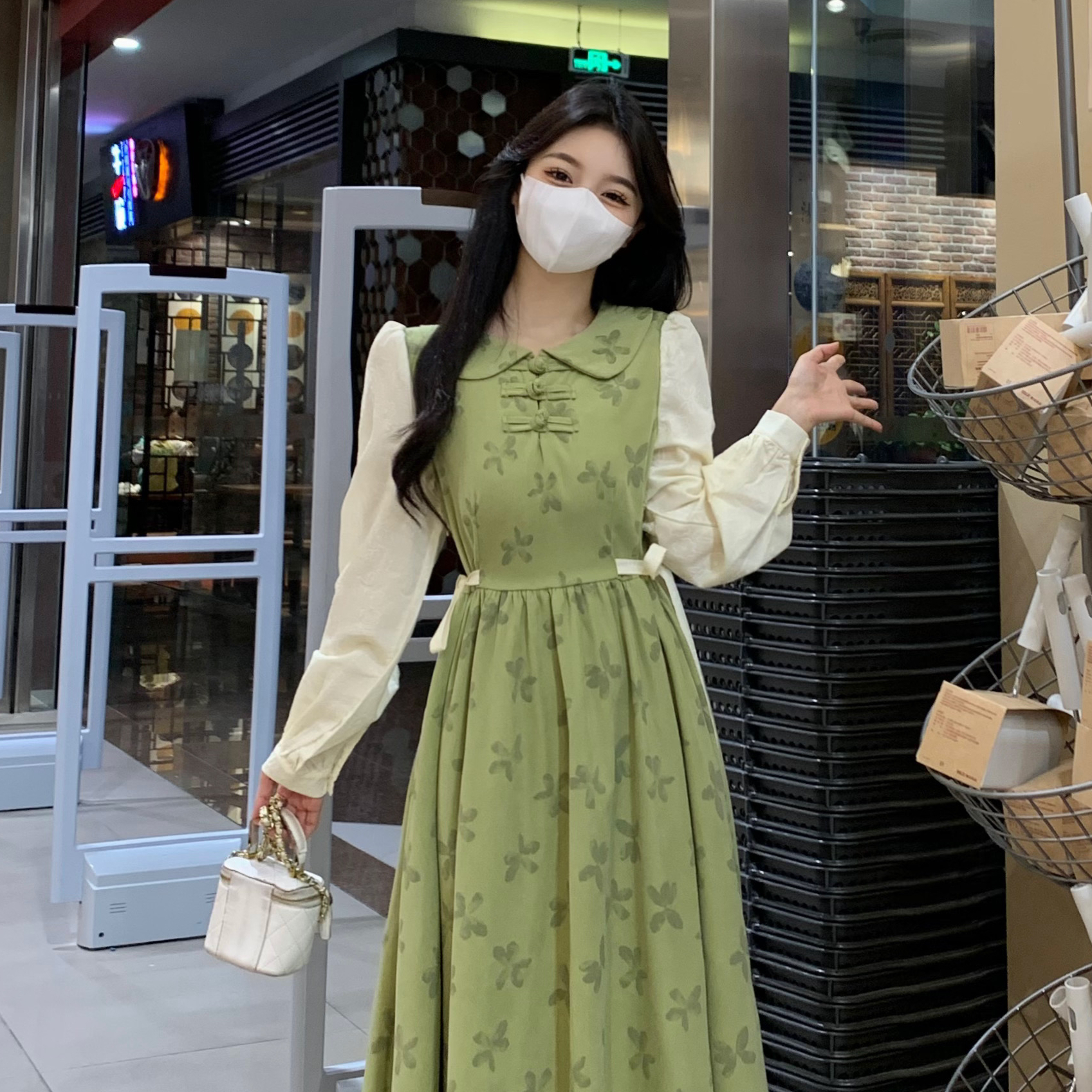 300斤秋冬大碼連衣裙胖mm女裝減齡中式遮肚子藏肉顯瘦粉色可愛