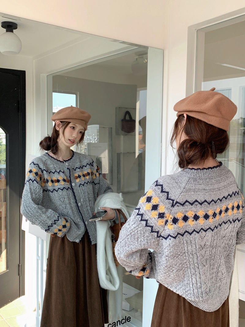 實拍 毛衣女秋冬刺繡上衣慵懶風軟糯外套灰色針織開衫外穿