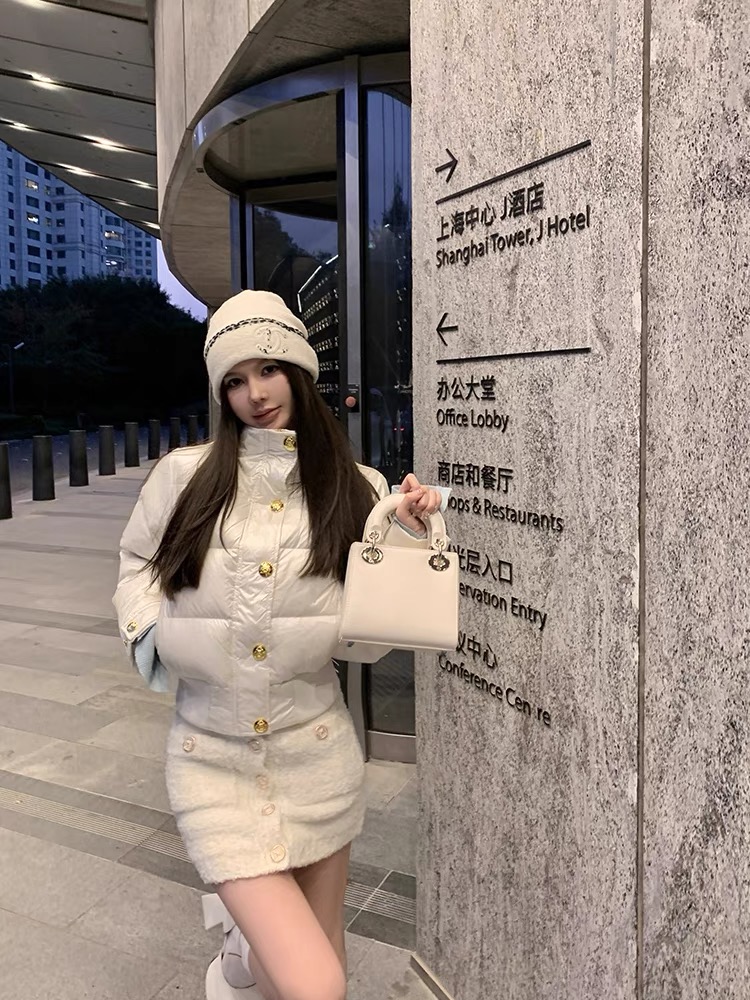 2023 Winter New Style 90 White Duck Down Temperament Waist Stand Collar Long Sleeve Top Autumn and Winter Short Down Jacket for Women