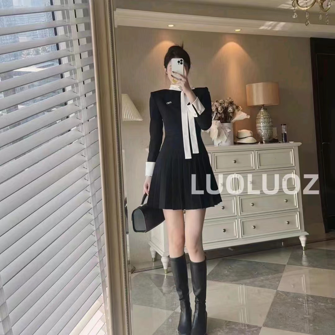 LUOLUOZ撞色信封性感包臀魚尾高彈力長袖秋季連衣裙DL027