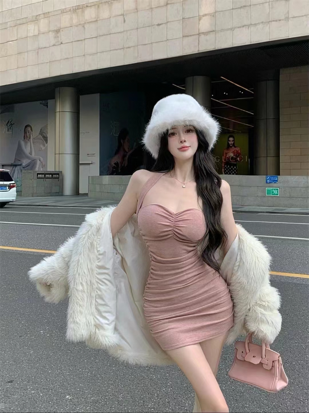 冬日奶油辣妹帶胸墊修身包臀裙顯瘦辣妹連衣裙