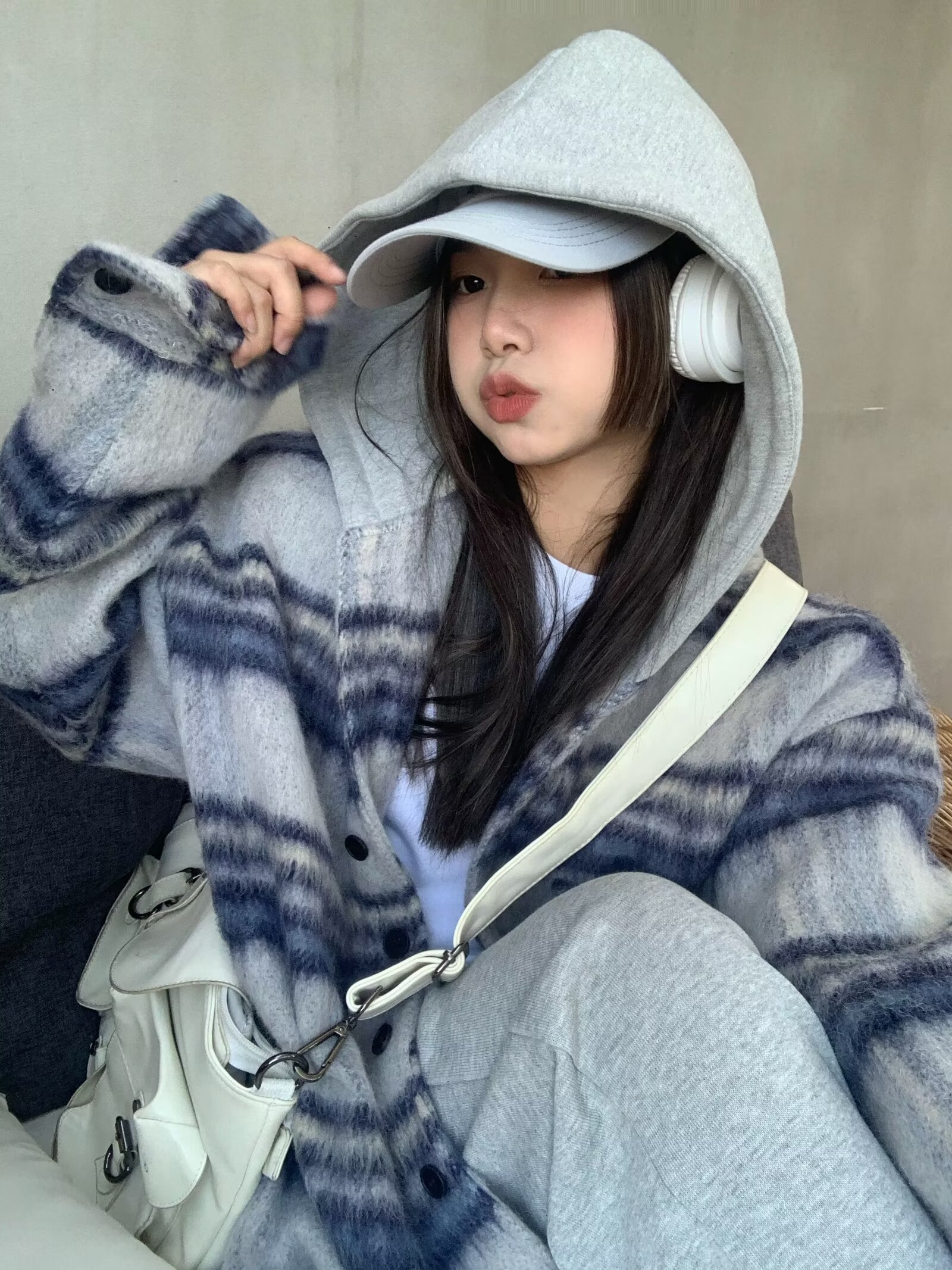 格紋連帽加厚毛呢外套女秋冬2023新款韓版復古寬鬆百搭上衣潮