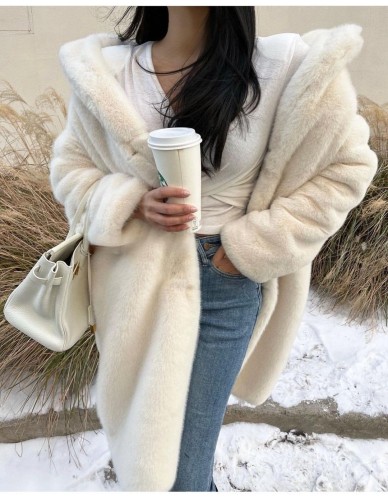 Korean new winter women's new fashion ins blogger plush warm jacket and coat style