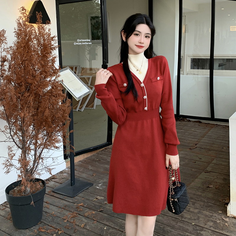實拍大碼女裝2023秋冬中長款紅色新年毛衣裙遮肉顯瘦拼接連衣裙
