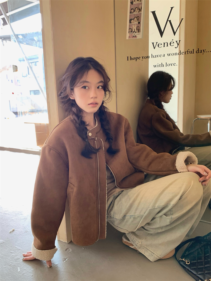 Actual shot of winter stand-up collar small concealed buckle fur all-in-one short jacket motorcycle lamb wool cotton coat
