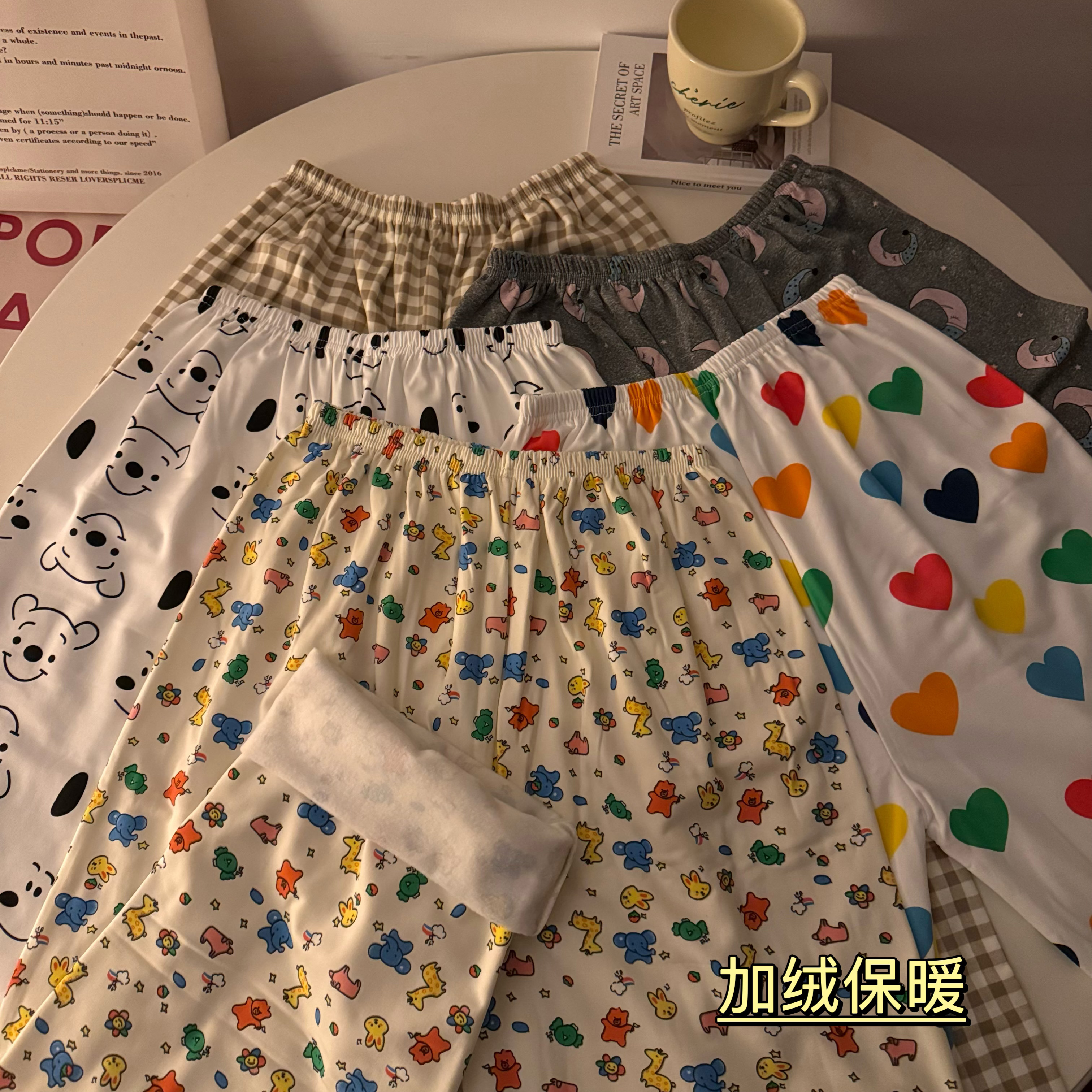 Real shot of autumn and winter velvet colorful love printed casual home pants for women, which can be worn outside as warm pants