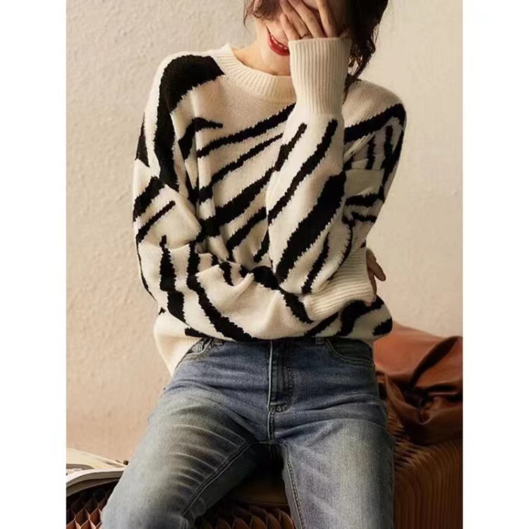 時髦慵懶風斑馬紋羊絨毛衣女秋冬時尚寬鬆外穿休閒百搭加厚針織衫