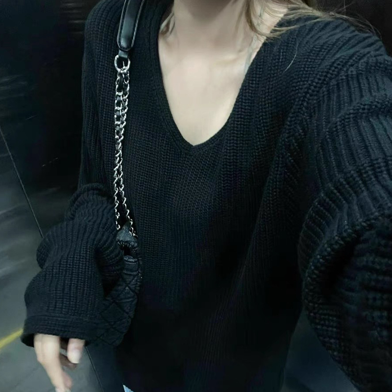 v領黑色毛衣打底衫2023新款女秋冬季內搭針織上衣奶fufu慵懶