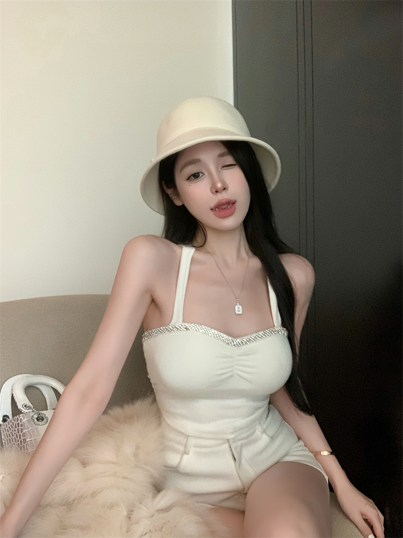 實拍~重工鑲鑽性感背心女秋季打底短款內搭純欲外穿吊帶