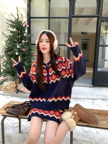 Real shot of retro lazy style jacquard color block pattern Christmas knitted sweater top coat skirt suit