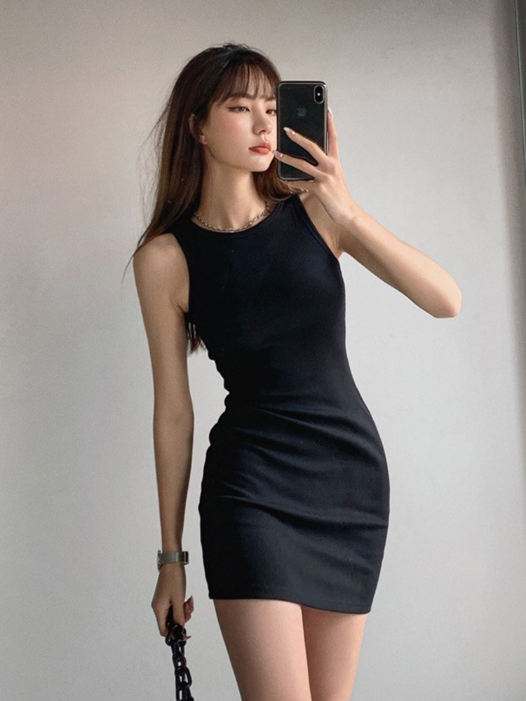辣妹背心連衣裙女緊身收腰法式甜辣氣質性感包臀顯瘦黑色吊帶裙子