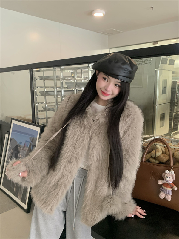 Actual shot of new fox fur fur winter playful casual coat slimming coat