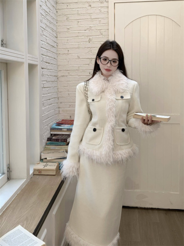 Actual shot of Snow Country Princess winter niche design high-end woolen coat spliced ​​fur coat