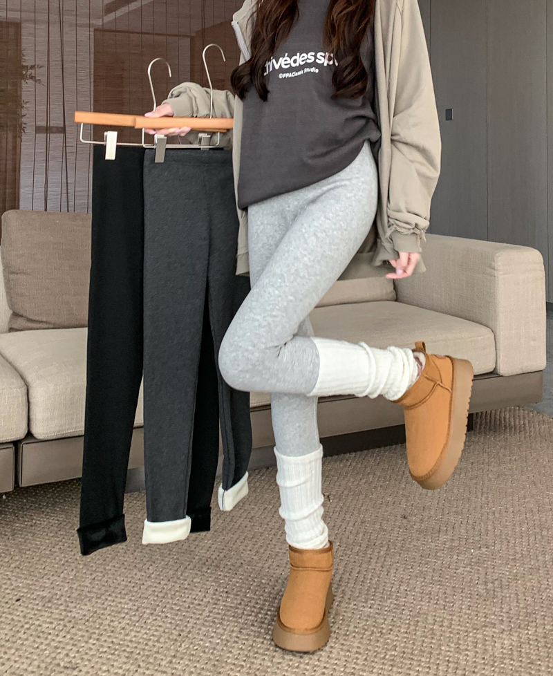 Real shot of fleece leggings for women, autumn and winter outer wear, thickened cotton pants, fleece pants, warm pants, woolen long johns