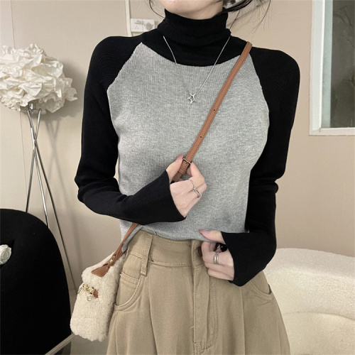 Real shot of spliced ​​contrasting color tops for women, Korean version, slim-fitting, long-sleeved T-shirt, winter inner layering shirt