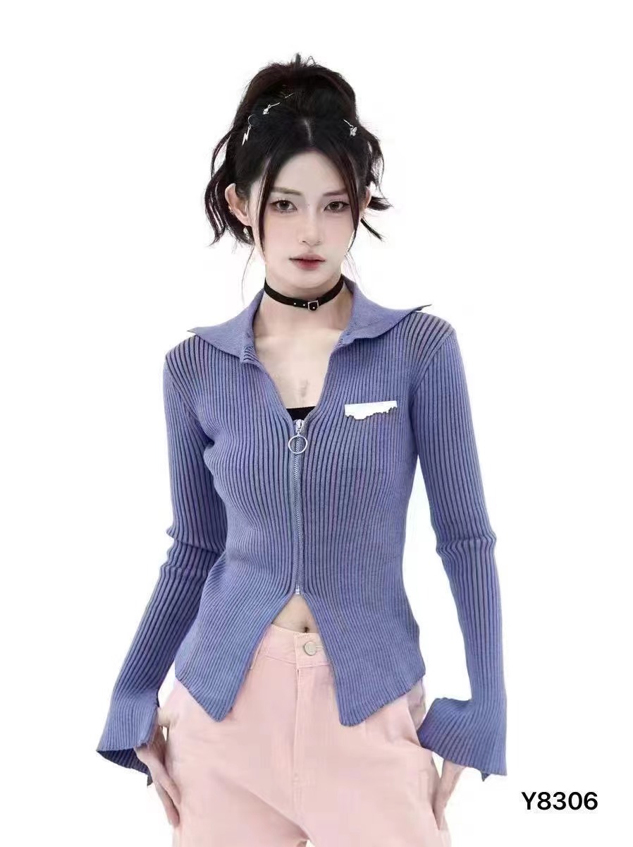 2023秋冬新款設計感甜辣風翻領坑條開叉露肚臍開衫上衣女