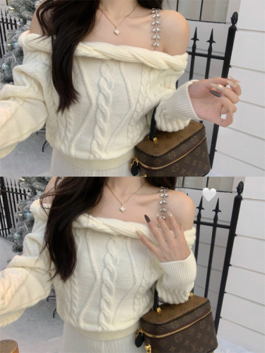 Real shot!  New winter pullover one-neck sweater solid color sweet design twist sweater