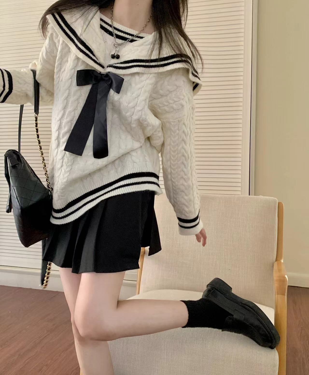 New Autumn and Winter Korean College Style Sweater Women's Small Fashionable Knitted Cardigan