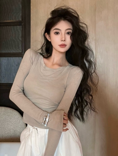 Real shot of hot girl style long-sleeved T-shirt vest vest two-piece set for women slim fit real two-piece bottoming outer top