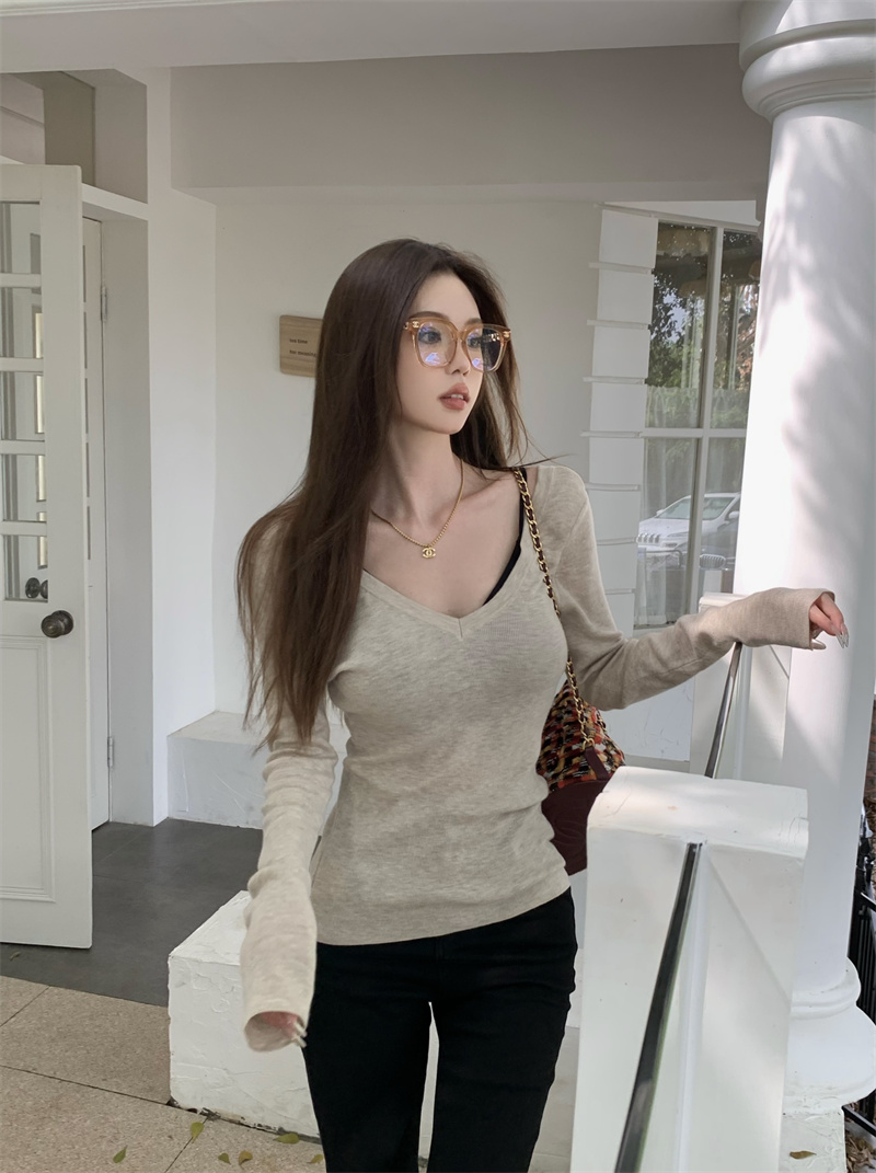 Actual shot~Design niche V-neck slim-fitting sweater