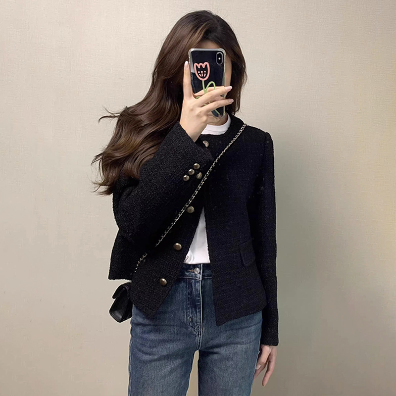 Small fragrant black thick coat for women autumn and winter 2023 new high-end and super good-looking short top