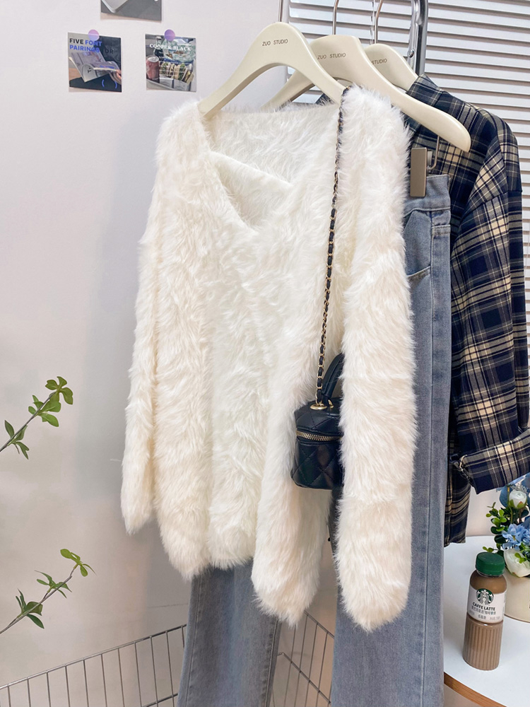 Actual shot of autumn and winter Korean style mink wool sweater round neck long sleeve plus velvet warm sweater for women