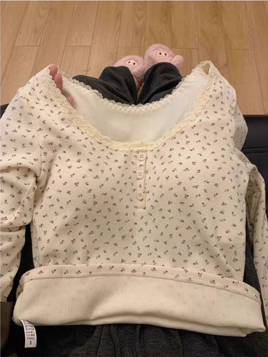 設計感小眾新款碎花蕾絲打底衫女秋冬季帶胸墊修身長袖T恤上衣潮
