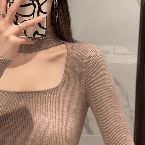 Square-neck sweater bottoming shirt for women with fur inner layer, autumn and winter new style foreign style French atmosphere exposed clavicle halter neck top