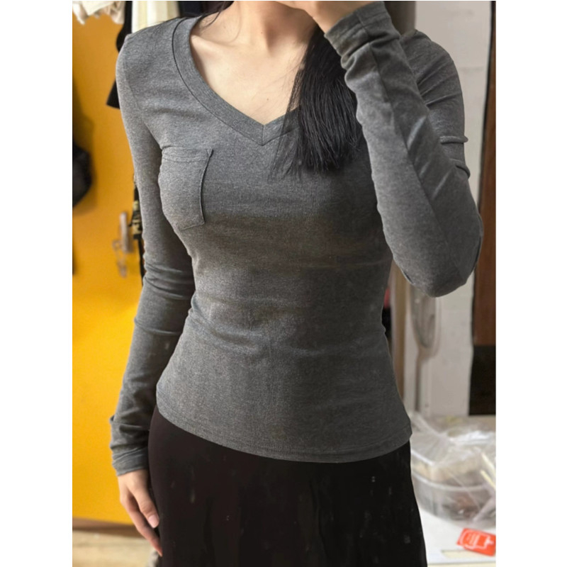 簡約灰色V領修身長袖T恤女2023秋冬新款打底衫內搭洋氣質顯瘦上衣