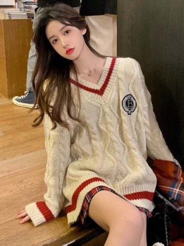 Korean style twist pullover v-neck sweater, autumn and winter sweater for women, loose outer wear, mid-length top, lazy trend