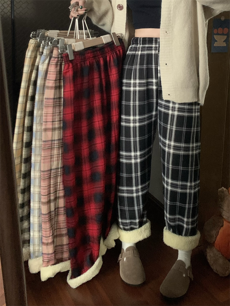 Real shot of autumn and winter thickened velvet and sherpa plaid wide-leg pants straight slimming lazy casual pants