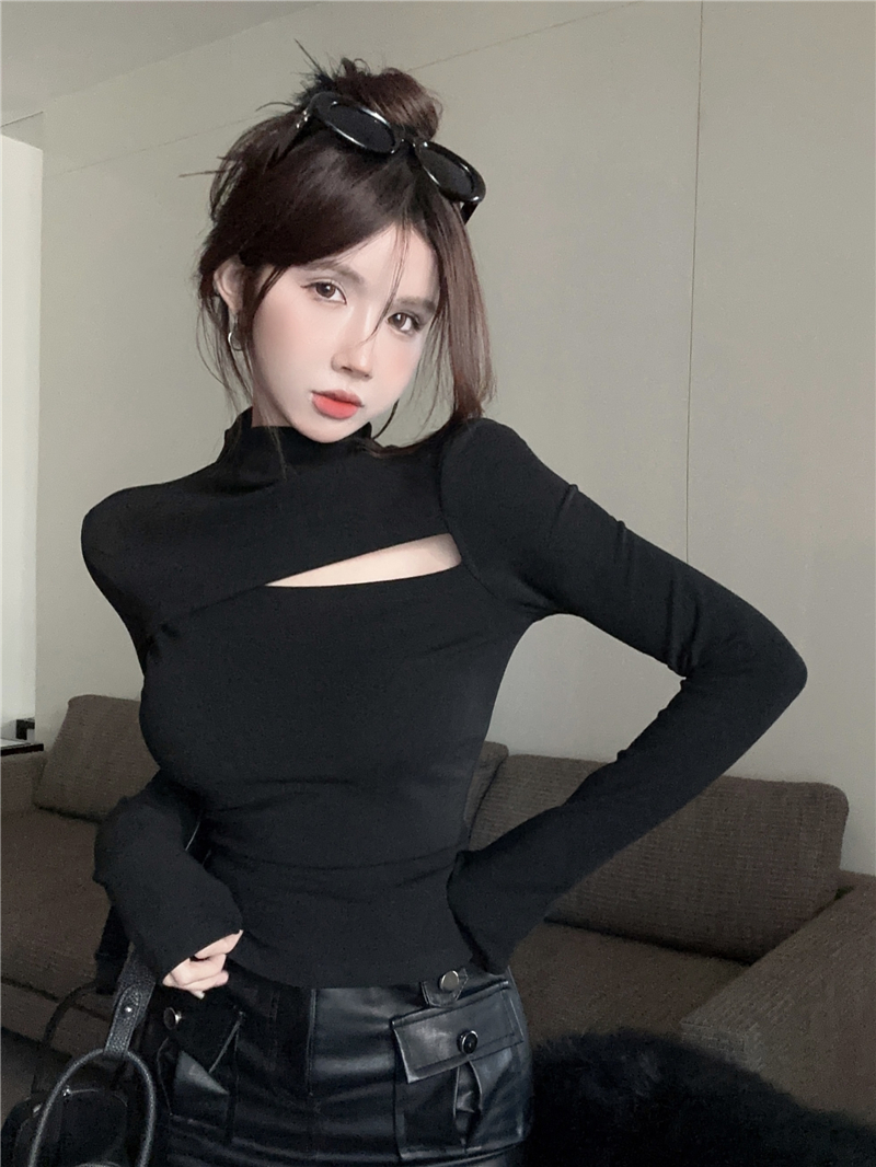 實拍~小心機鏤空半高領長袖T恤女設計感修身內搭上衣