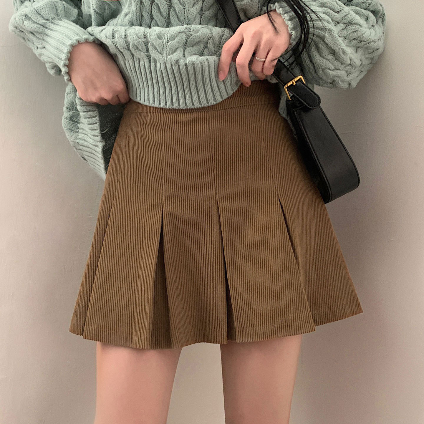Korean chic winter temperament corduroy pleated A-line skirt pleated skirt short skirt women's culottes