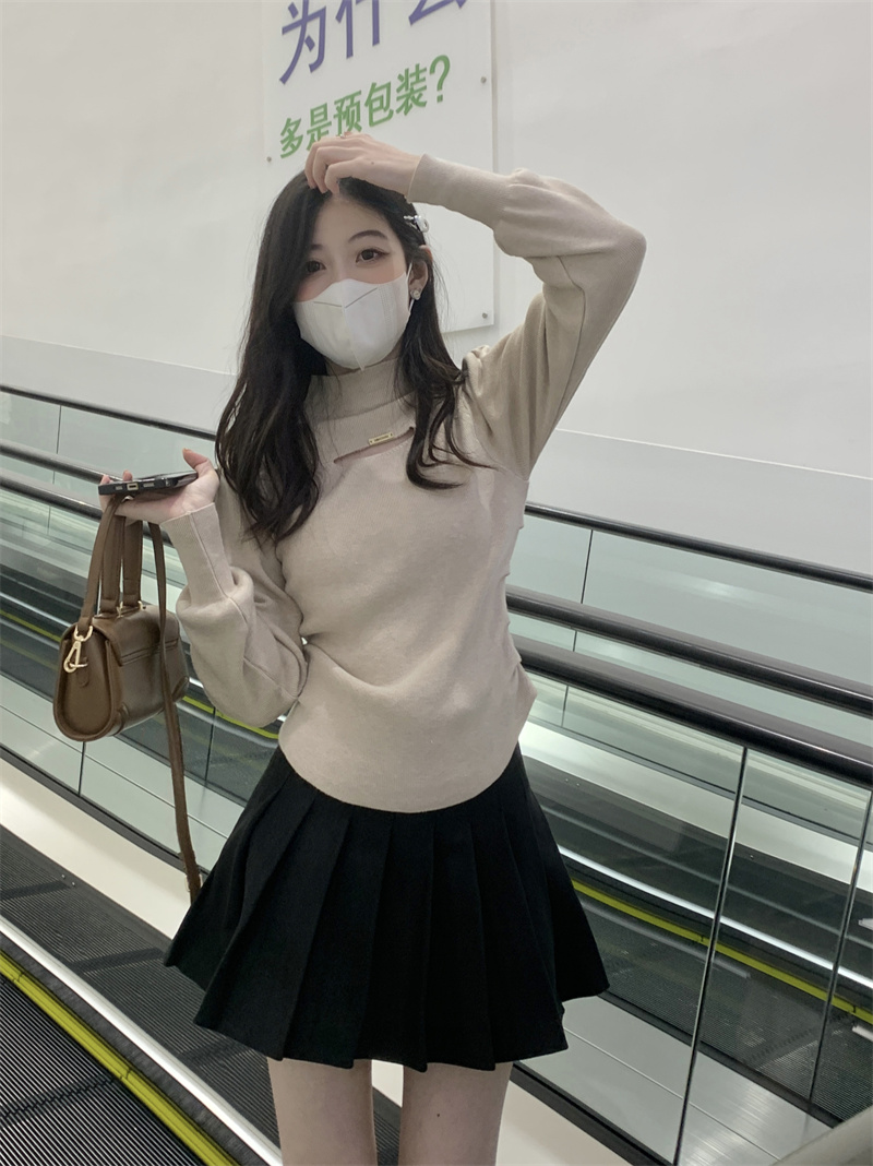 實拍~純色氣質百搭設計感小心機鏤空半高領長袖T百褶裙
