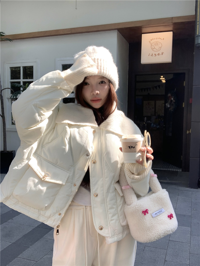 Actual shot of 2023 autumn and winter Korean style loose rhombus short style small fragrant cotton jacket for women