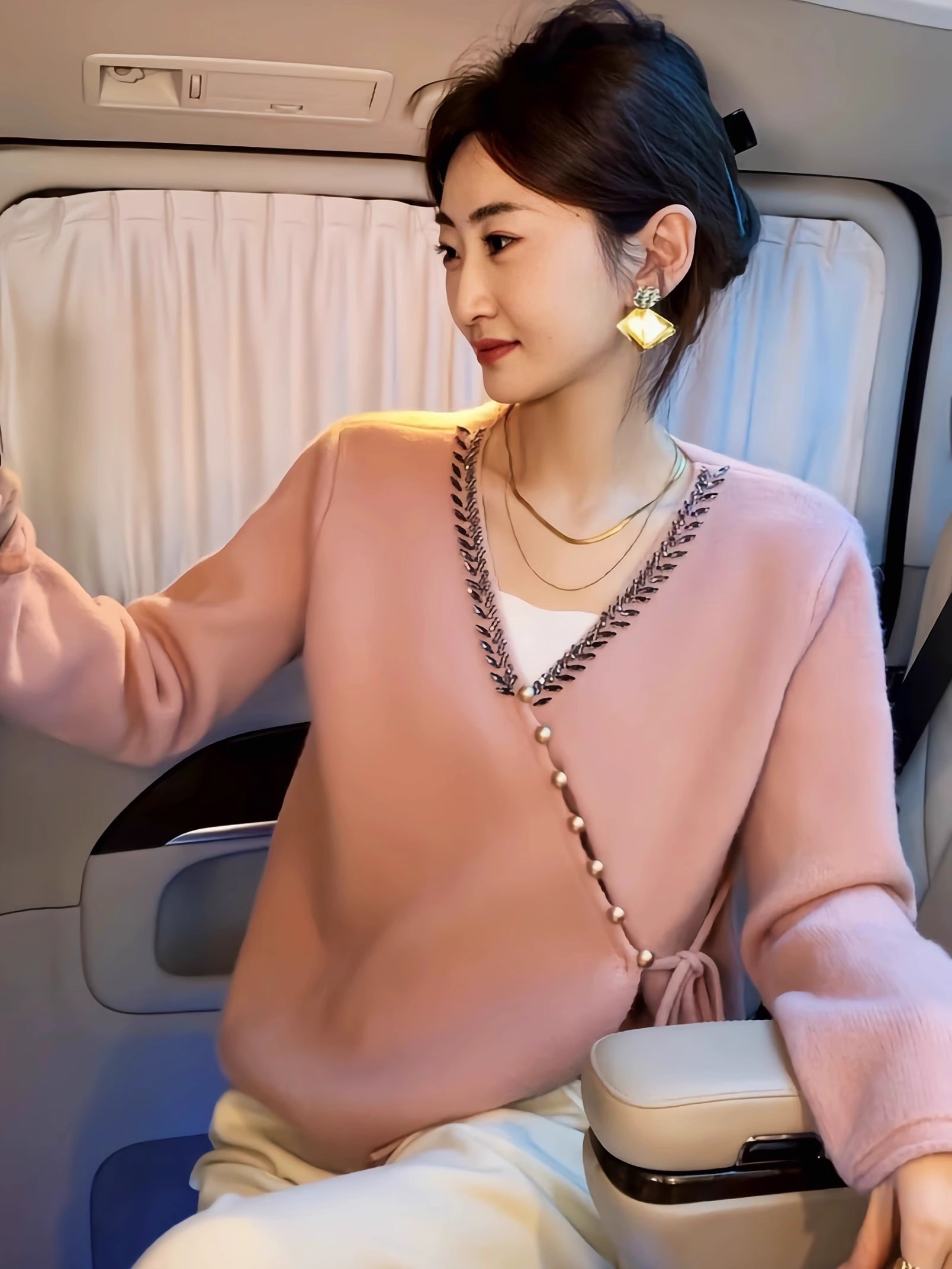 法式復古慵懶風重工釘珠長袖針織衫高級感超好看軟糯溫柔毛衣