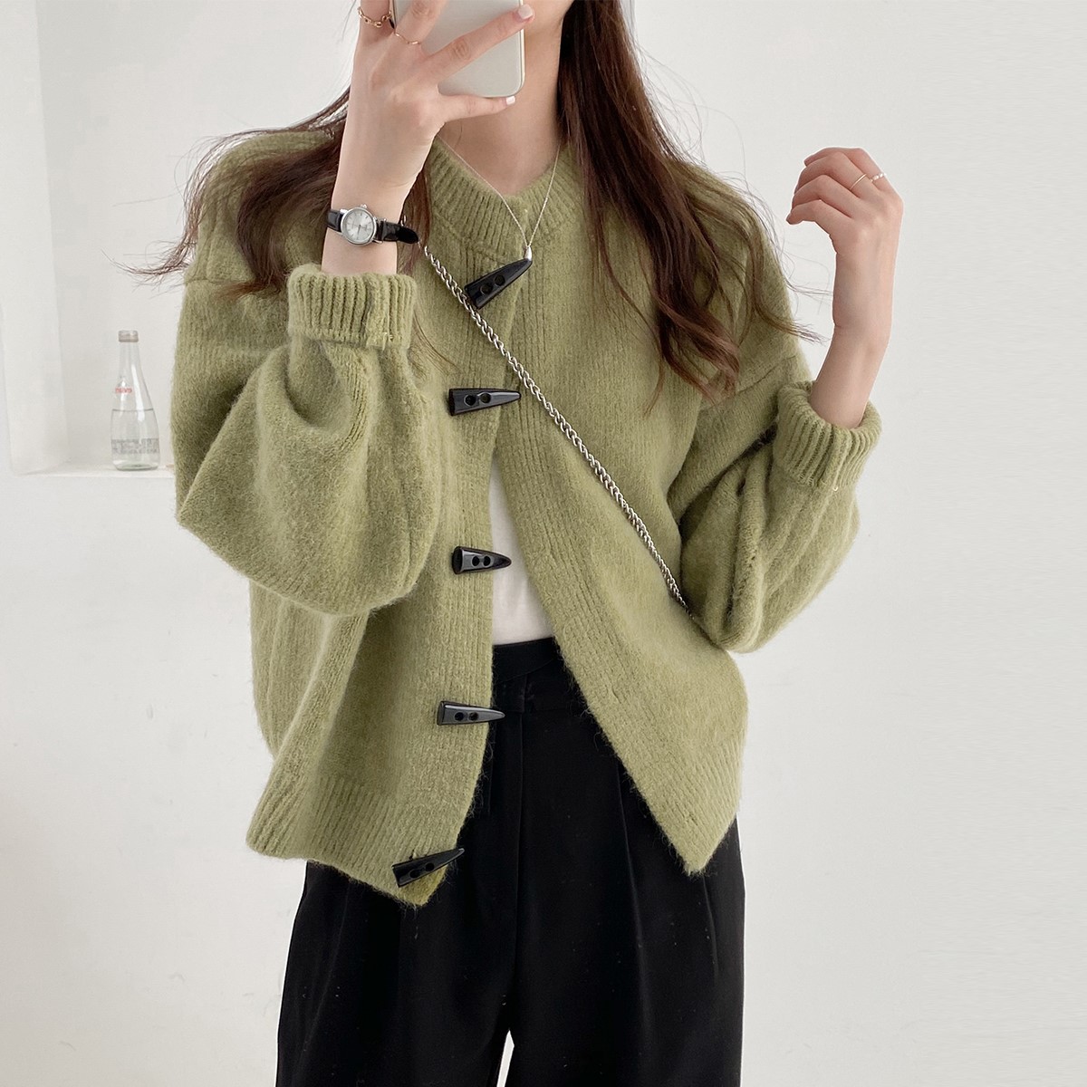 Retro Horn Button Knitted Cardigan Women's Autumn and Winter New Korean Style Loose Thick Versatile Western Style Sweater Jacket Trendy