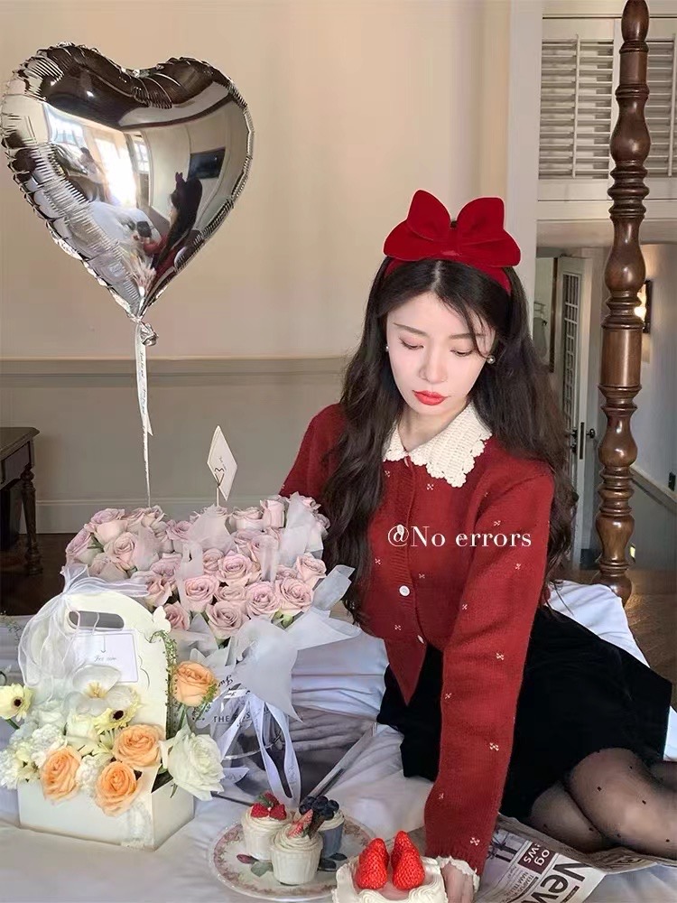 不出錯No errors 酒漬甜心 鏤空鈎花領刺繡毛衣開衫針織衫女
