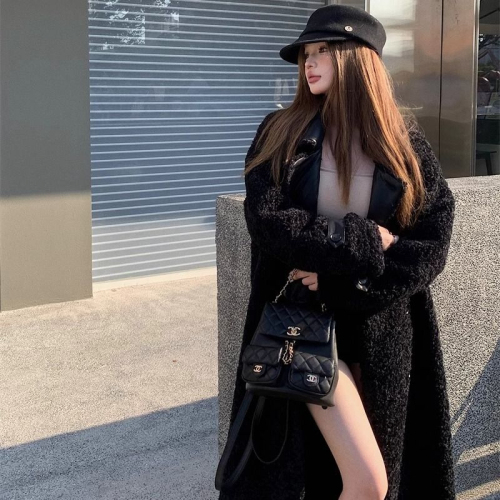 Leather splicing fur coat for women winter  new high-end long thickened ladylike temperament long-sleeved coat