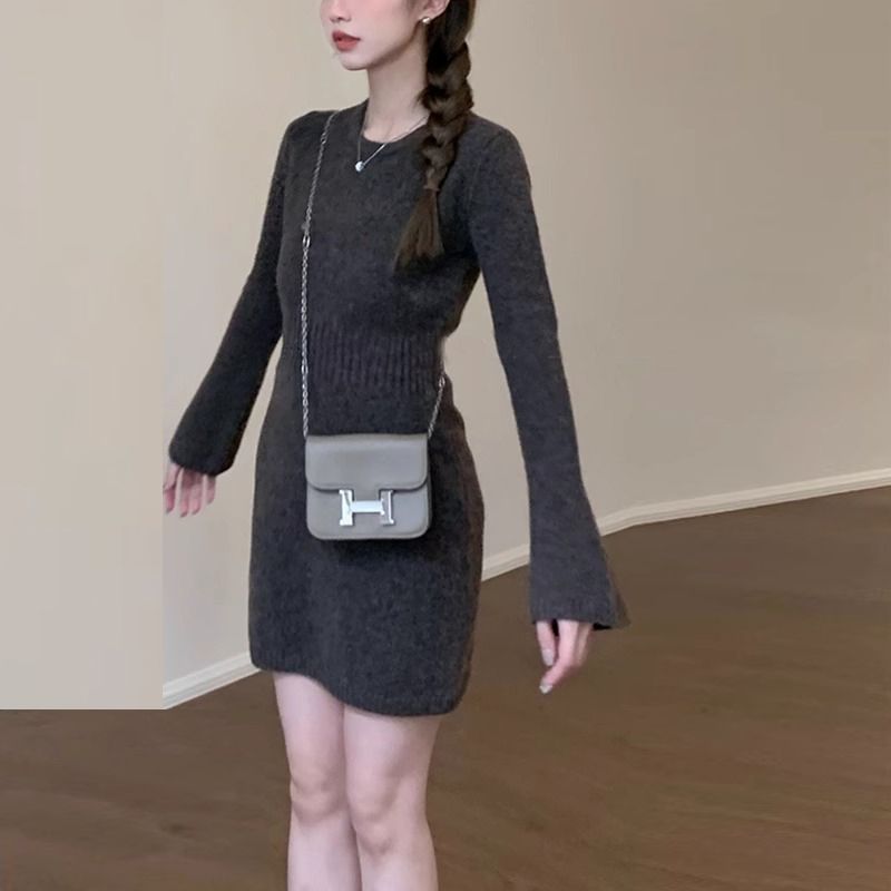 紅色針織毛衣連衣裙子女2023新款秋冬季聖誕新年內搭打底包臀短裙